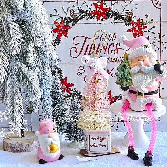 Pink Christmas Tree & Mini Pink Gnome For Your Tier Trays - Picture 1 of 1